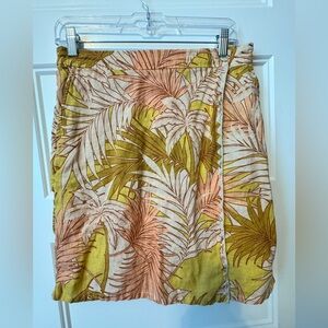 Tahari 100% Linen Tropical Faux Wrap Skirt
Size Medium